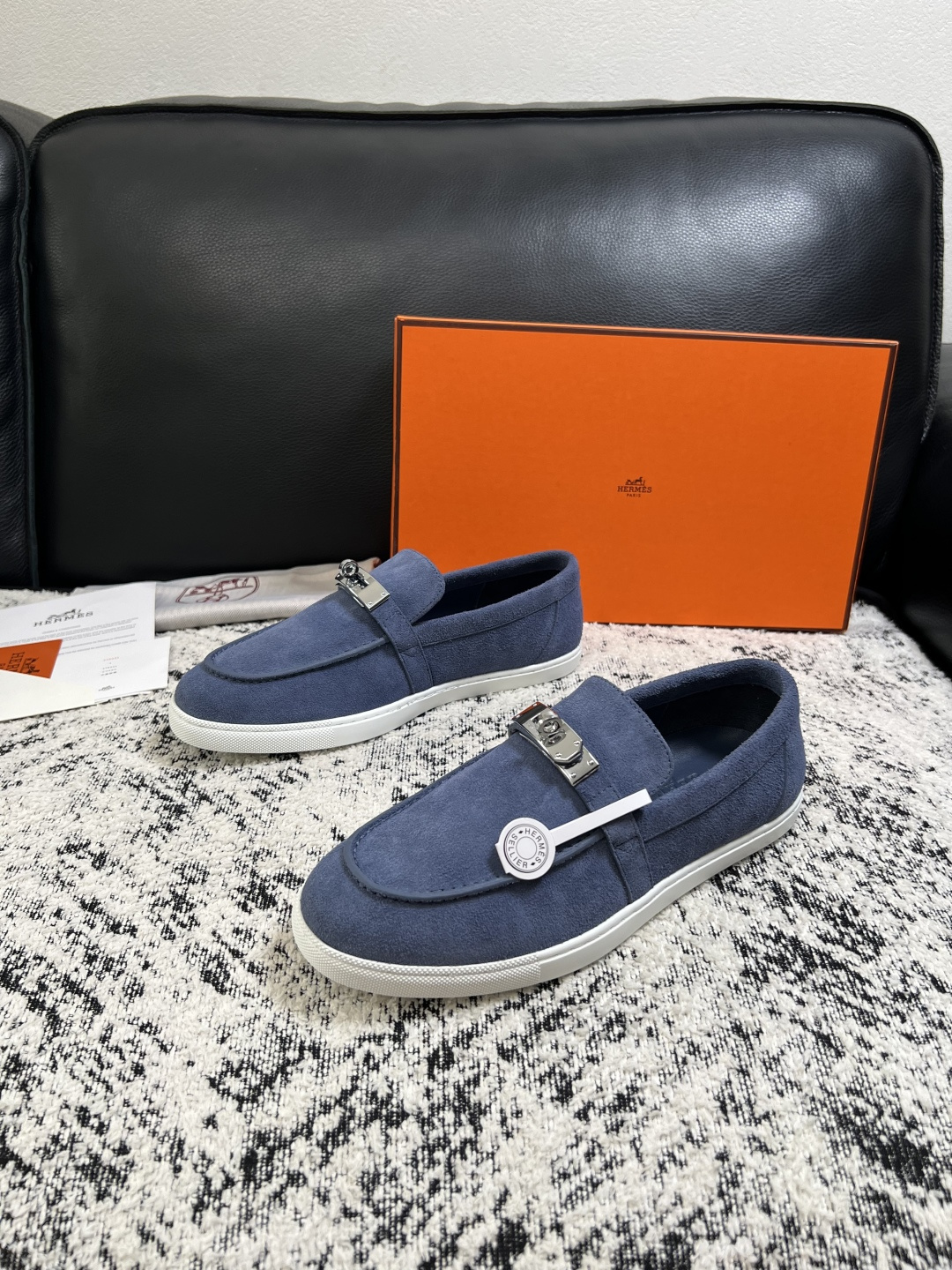 Hermes  高品质  顶级工艺品  爱马仕 专柜同步发售原厂配置，意大利进口原版牛皮面料，高品质拼接工艺，全进口水染