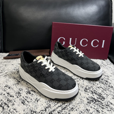 Gucci 高品质 顶级工艺品 古奇 专柜新款原厂配置,意大利进口牛皮面料,进口牛皮内里垫,透气舒适,鞋底:原厂特 Gucci 高品质 顶级工艺品 古奇 专柜新款原厂配置,意大利进口牛皮面料,进口牛皮内里垫,透气舒适,鞋底:原厂特