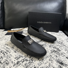 Dolce & Gabbana 高品质 顶级工艺品 杜嘉班纳 爆款豆豆鞋专柜新品同步,鞋面意大利进口牛皮面料,高 Dolce & Gabbana 高品质 顶级工艺品 杜嘉班纳 爆款豆豆鞋专柜新品同步,鞋面意大利进口牛皮面料,高