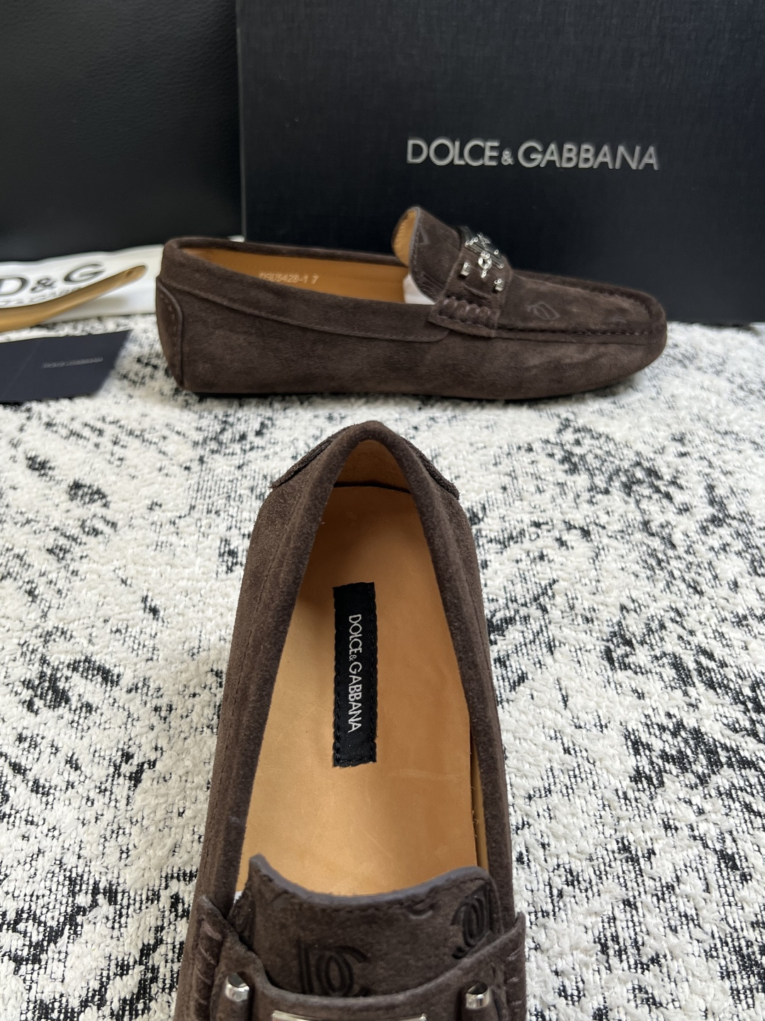 Dolce & Gabbana   高品质  顶级工艺品  杜嘉班纳 爆款豆豆鞋专柜新品同步，鞋面意大利进口牛皮面料，高