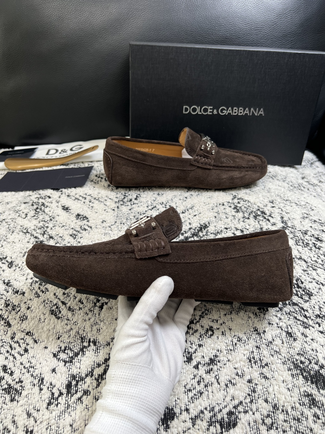 Dolce & Gabbana   高品质  顶级工艺品  杜嘉班纳 爆款豆豆鞋专柜新品同步，鞋面意大利进口牛皮面料，高