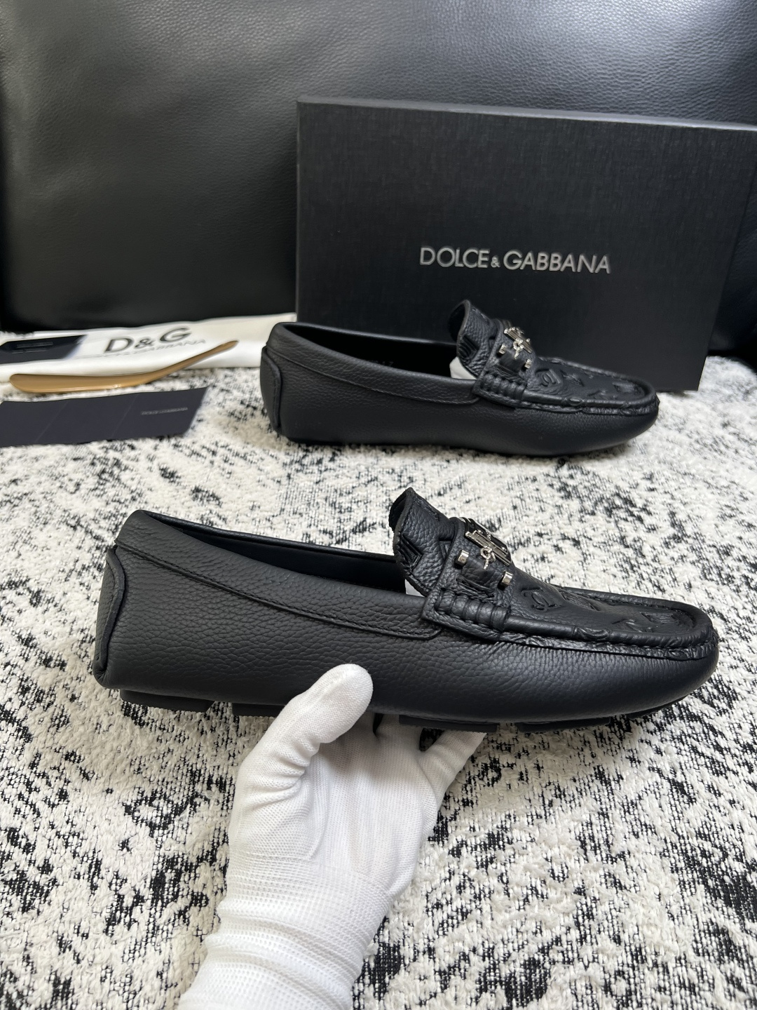 Dolce & Gabbana   高品质  顶级工艺品  杜嘉班纳 爆款豆豆鞋专柜新品同步，鞋面意大利进口牛皮面料，高