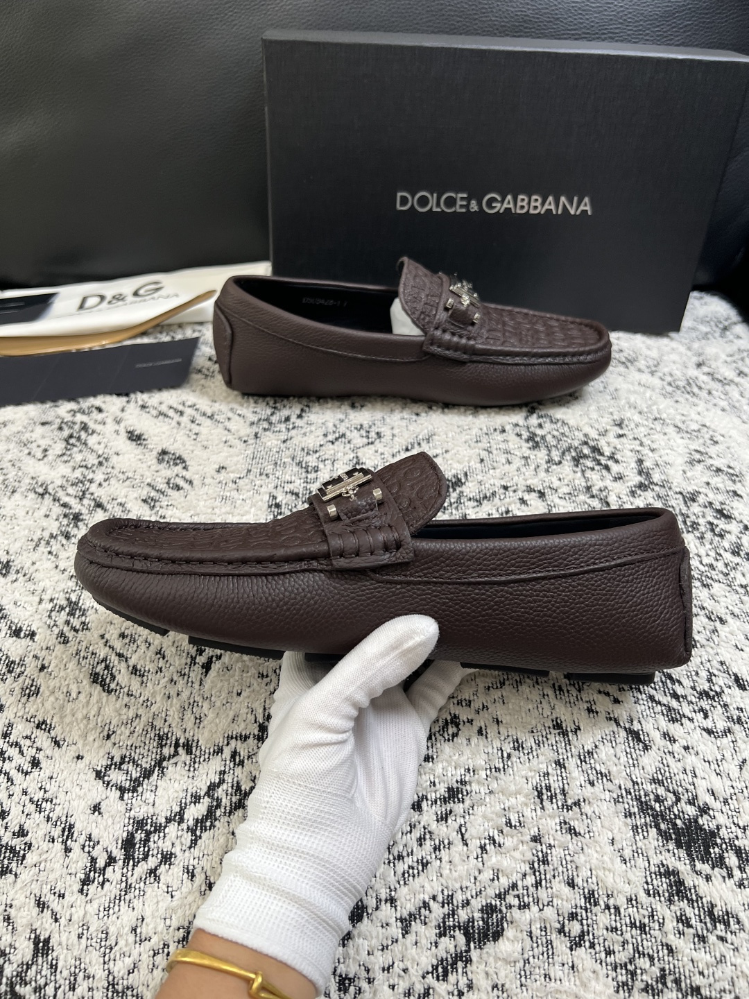 Dolce & Gabbana   高品质  顶级工艺品  杜嘉班纳 爆款豆豆鞋专柜新品同步，鞋面意大利进口牛皮面料，高
