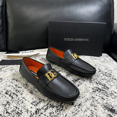 Dolce & Gabbana 高品质 顶级工艺品 杜嘉班纳 爆款豆豆鞋专柜新品同步,鞋面意大利进口牛皮面料,高 Dolce & Gabbana 高品质 顶级工艺品 杜嘉班纳 爆款豆豆鞋专柜新品同步,鞋面意大利进口牛皮面料,高