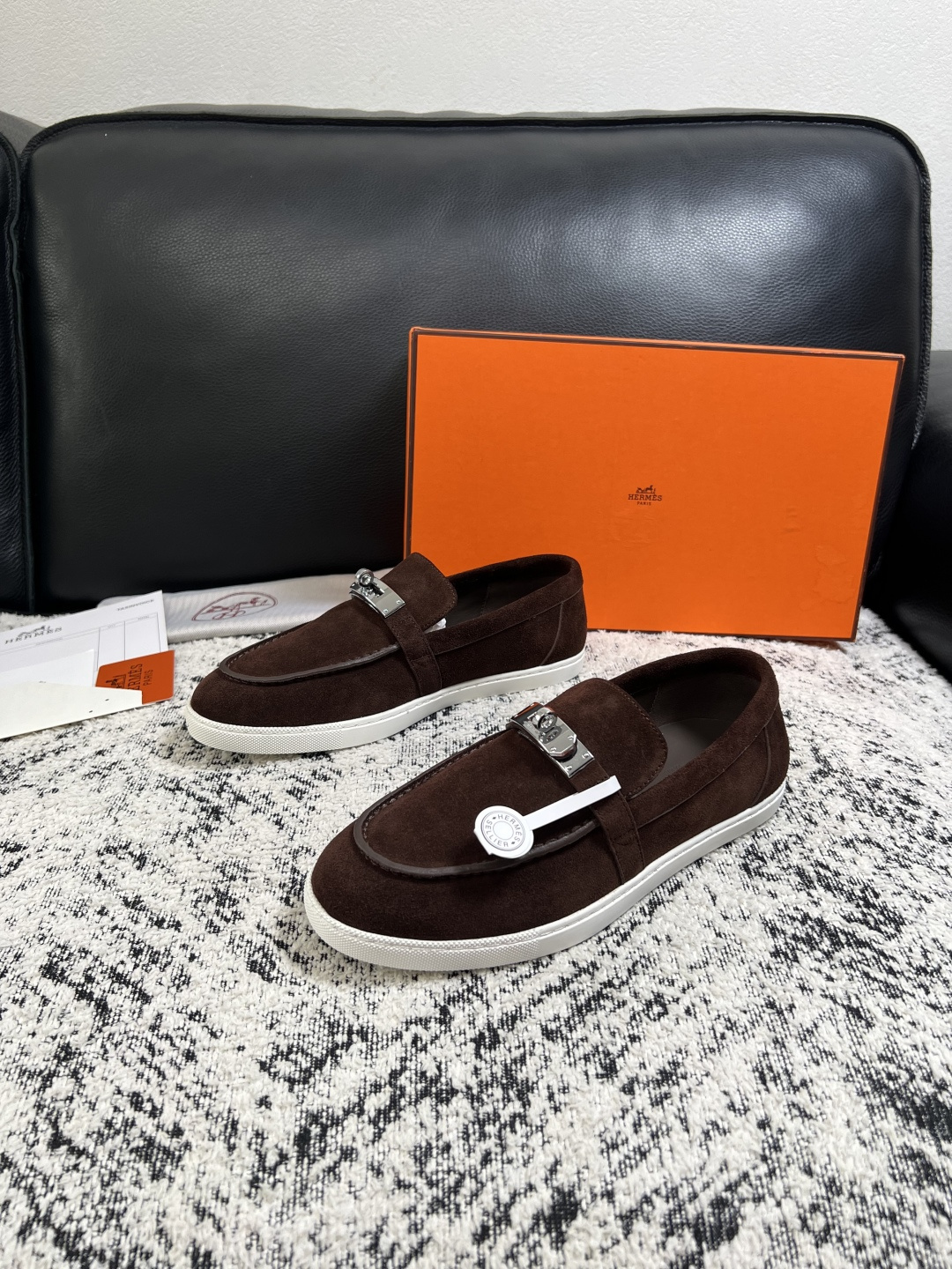 Hermes  高品质  顶级工艺品  爱马仕 专柜同步发售原厂配置，意大利进口原版牛皮面料，高品质拼接工艺，全进口水染