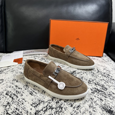 Hermes 高品质 顶级工艺品 爱马仕 专柜同步发售原厂配置,意大利进口原版牛皮面料,高品质拼接工艺,全进口水染 Hermes 高品质 顶级工艺品 爱马仕 专柜同步发售原厂配置,意大利进口原版牛皮面料,高品质拼接工艺,全进口水染