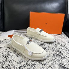 Hermes 高品质 顶级工艺品 爱马仕 专柜同步发售原厂配置,意大利进口原版牛皮面料,高品质拼接工艺,全进口水染 Hermes 高品质 顶级工艺品 爱马仕 专柜同步发售原厂配置,意大利进口原版牛皮面料,高品质拼接工艺,全进口水染