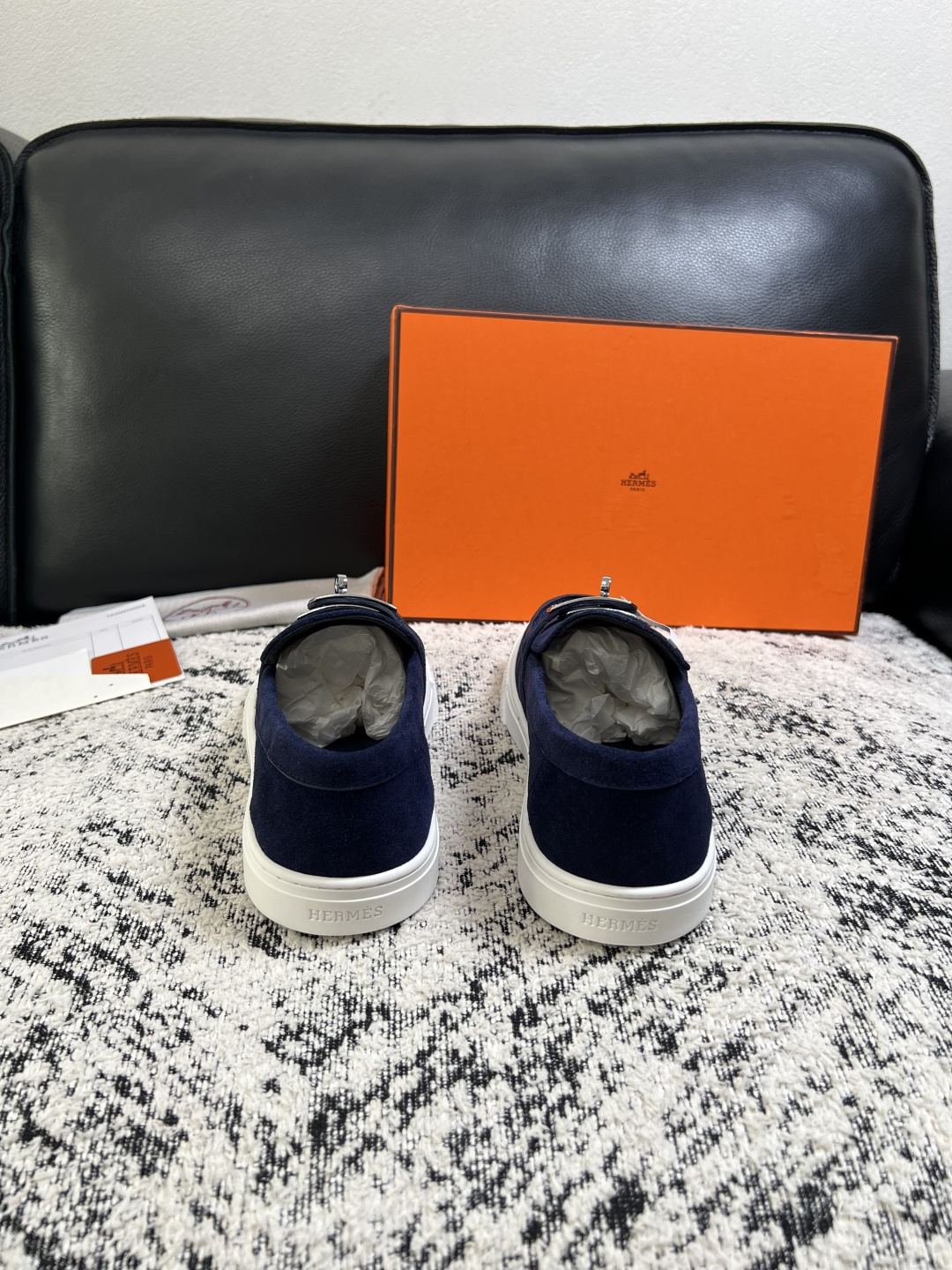 Hermes  高品质  顶级工艺品  爱马仕 专柜同步发售原厂配置，意大利进口原版牛皮面料，高品质拼接工艺，全进口水染