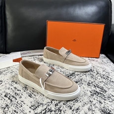 Hermes 高品质 顶级工艺品 爱马仕 专柜同步发售原厂配置,意大利进口原版牛皮面料,高品质拼接工艺,全进口水染 Hermes 高品质 顶级工艺品 爱马仕 专柜同步发售原厂配置,意大利进口原版牛皮面料,高品质拼接工艺,全进口水染