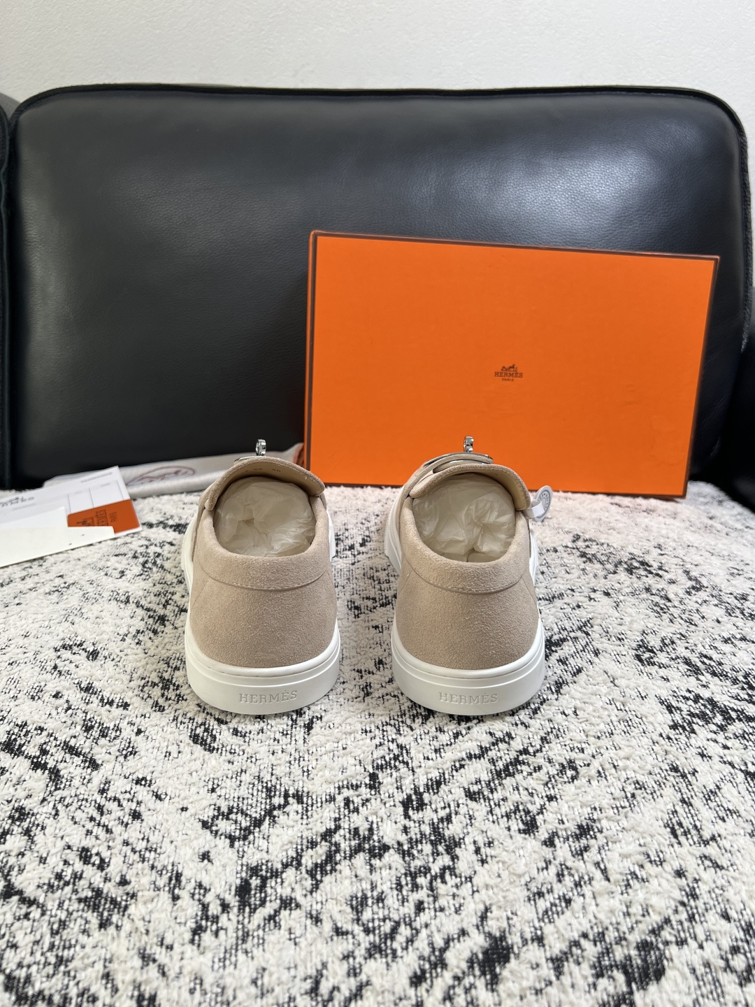 Hermes  高品质  顶级工艺品  爱马仕 专柜同步发售原厂配置，意大利进口原版牛皮面料，高品质拼接工艺，全进口水染