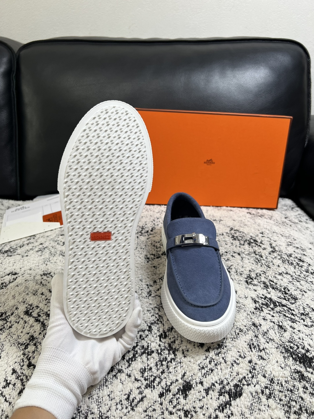 Hermes  高品质  顶级工艺品  爱马仕 专柜同步发售原厂配置，意大利进口原版牛皮面料，高品质拼接工艺，全进口水染