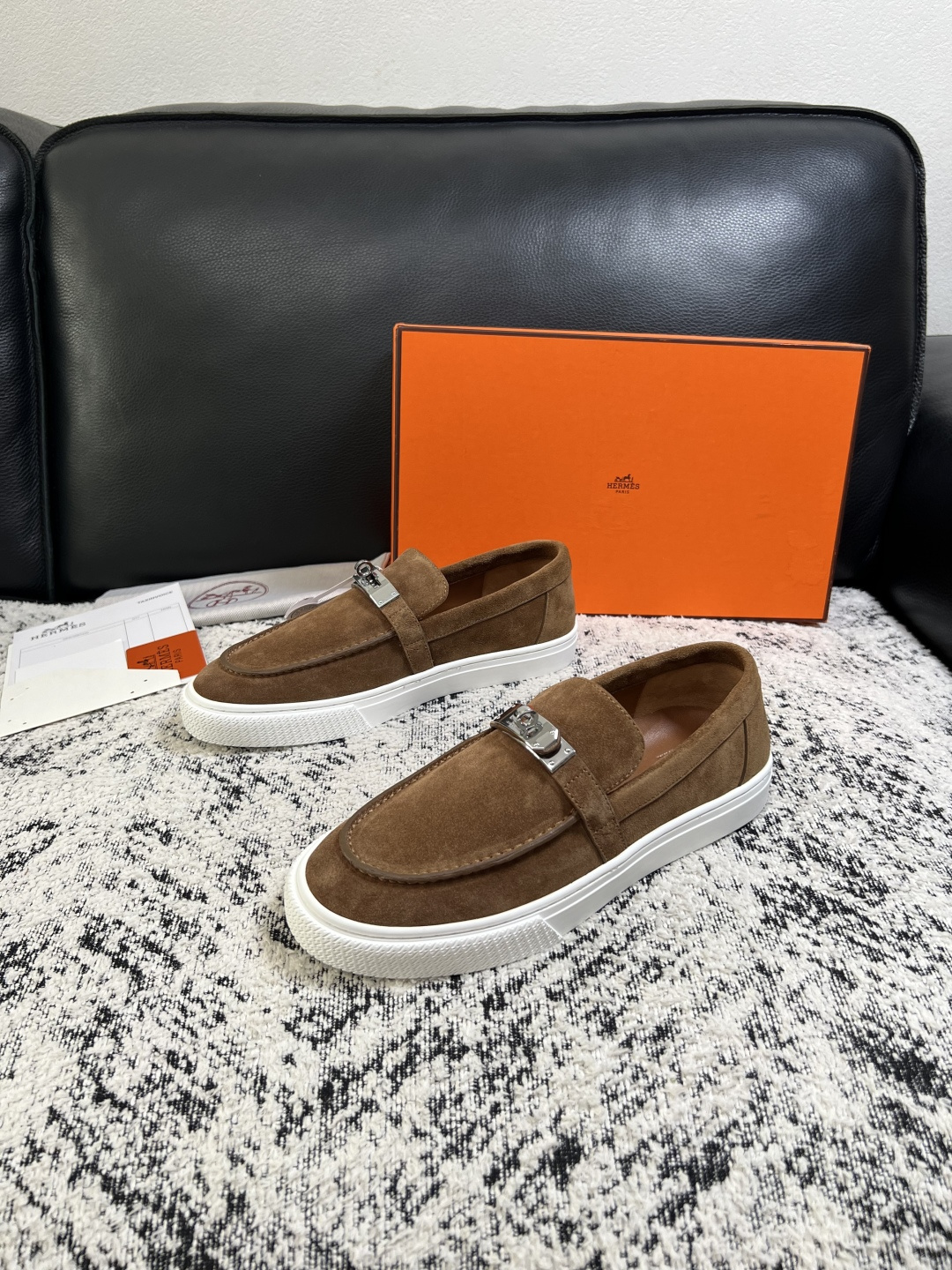 Hermes  高品质  顶级工艺品  爱马仕 专柜同步发售原厂配置，意大利进口原版牛皮面料，高品质拼接工艺，全进口水染