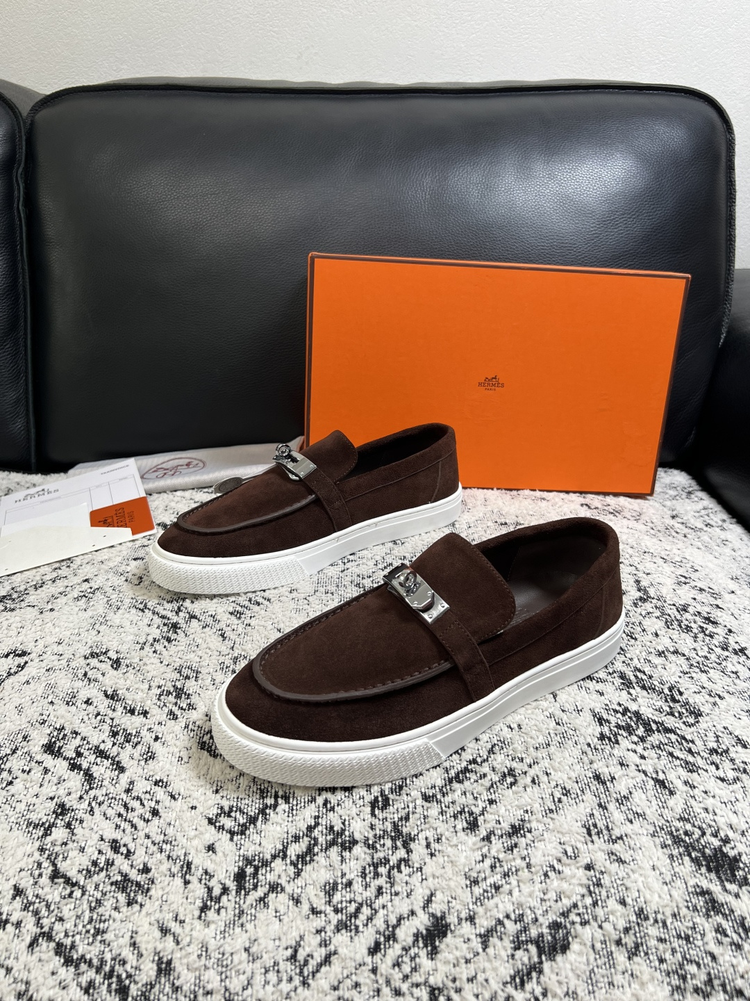 Hermes  高品质  顶级工艺品  爱马仕 专柜同步发售原厂配置，意大利进口原版牛皮面料，高品质拼接工艺，全进口水染