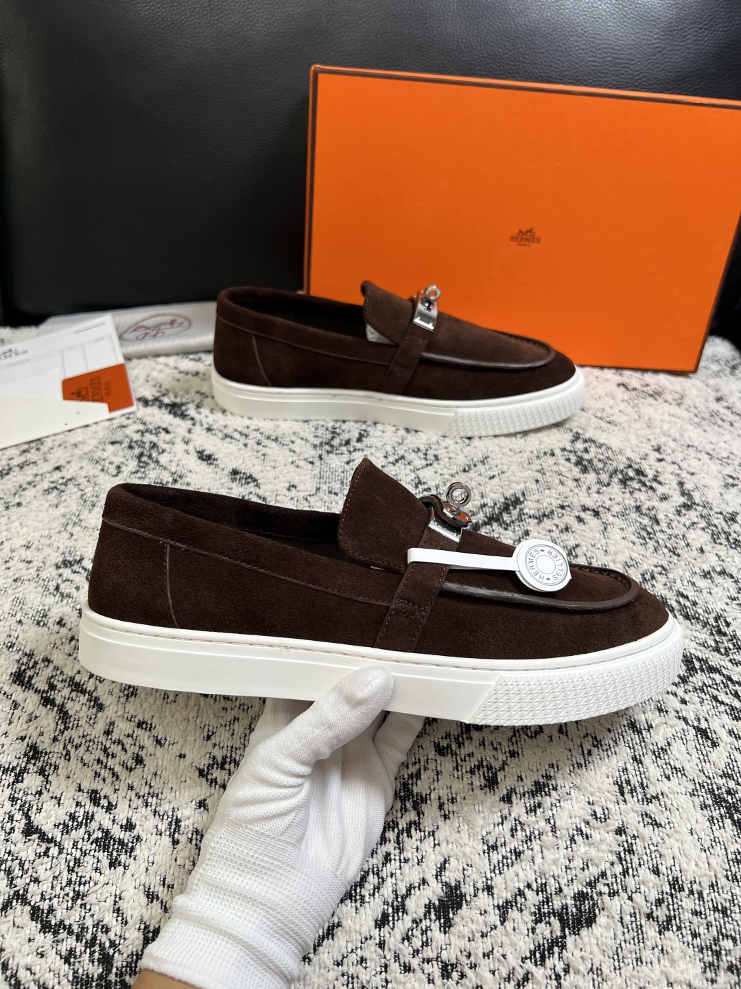 Hermes  高品质  顶级工艺品  爱马仕 专柜同步发售原厂配置，意大利进口原版牛皮面料，高品质拼接工艺，全进口水染