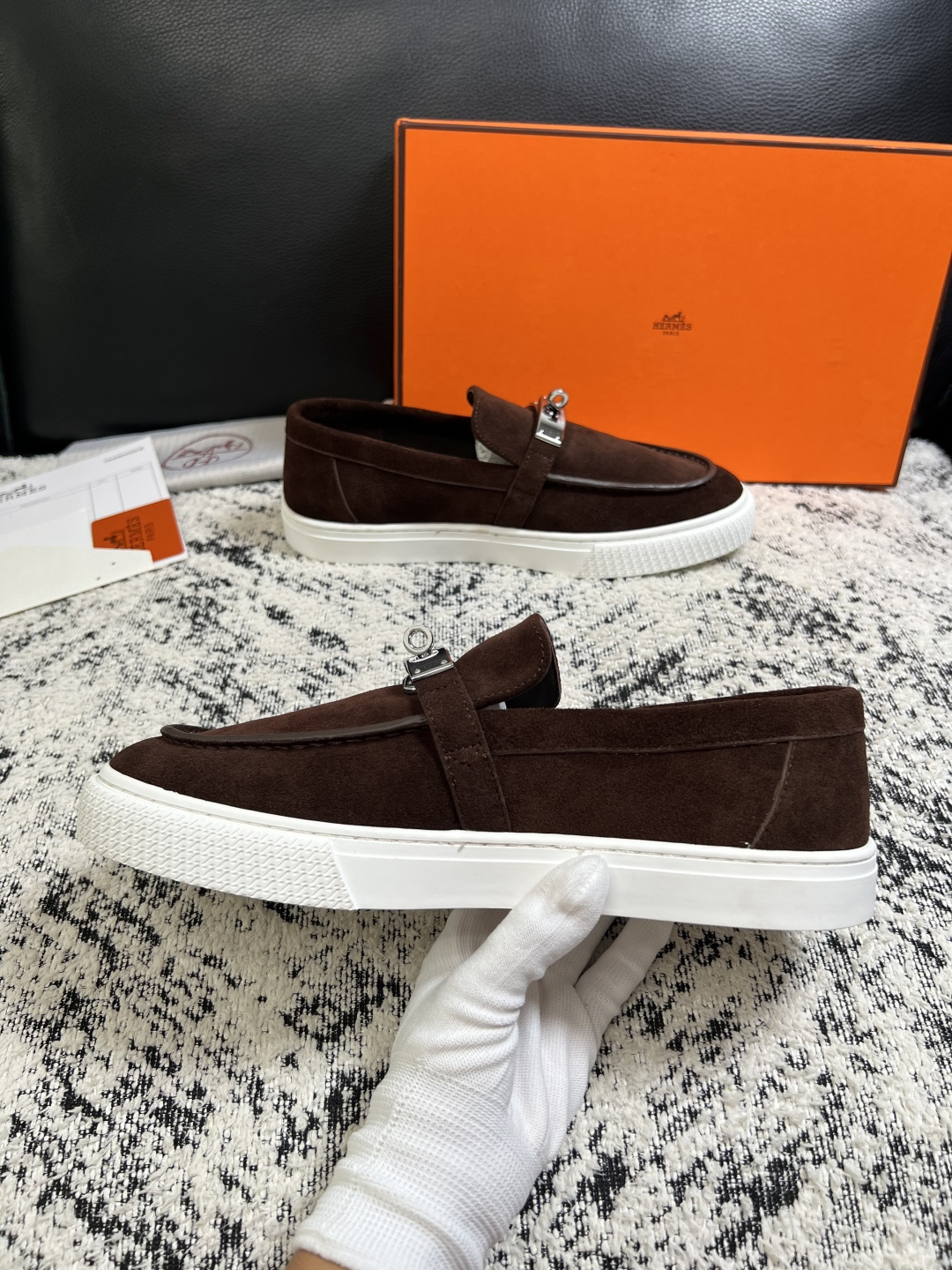 Hermes  高品质  顶级工艺品  爱马仕 专柜同步发售原厂配置，意大利进口原版牛皮面料，高品质拼接工艺，全进口水染