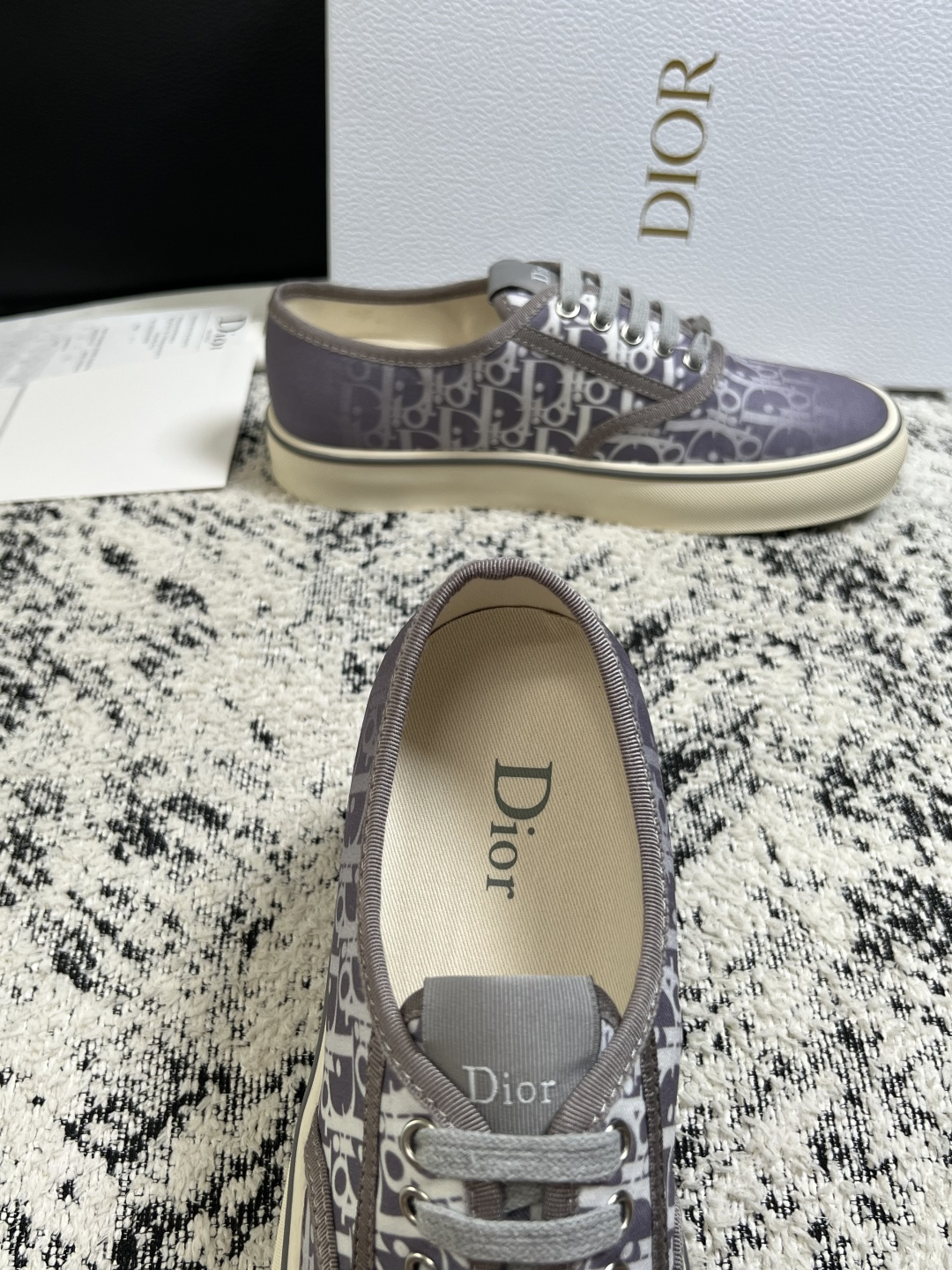 Dior 顶级工艺品 迪奥  专柜同步 原厂配置，意大利进口原版牛皮面料，透气舒适进口水染牛里垫，鞋底：原厂特供原版底超