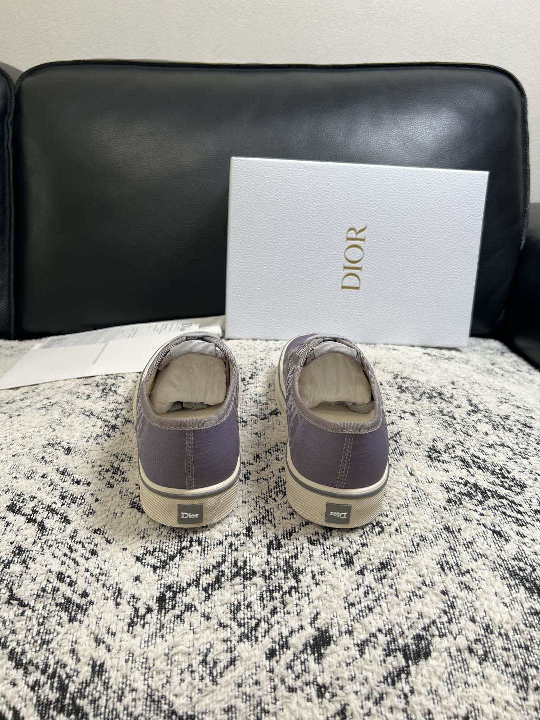 Dior 顶级工艺品 迪奥  专柜同步 原厂配置，意大利进口原版牛皮面料，透气舒适进口水染牛里垫，鞋底：原厂特供原版底超