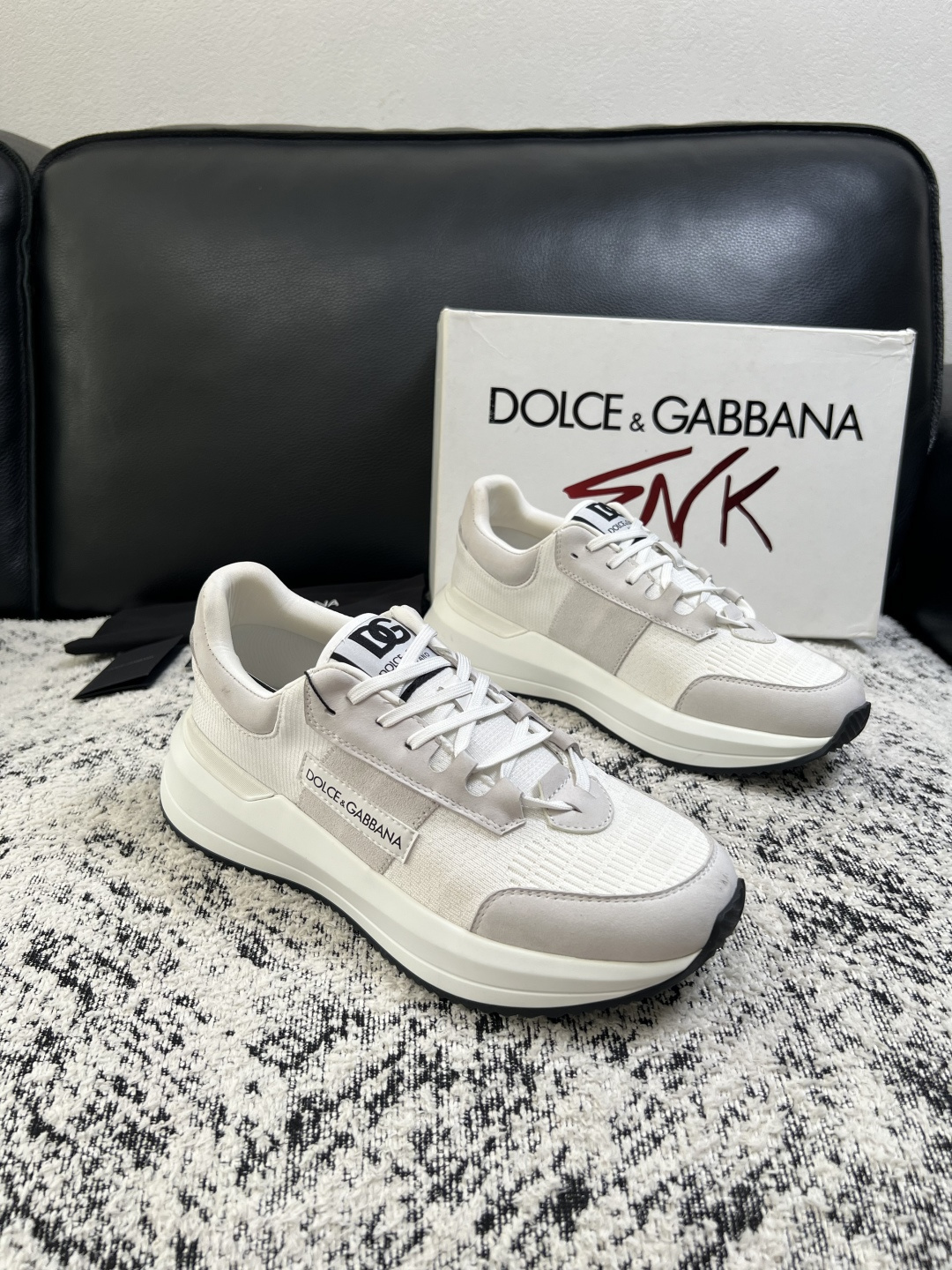 Dolce & Gabbana 高品质 顶级工艺品 杜嘉班纳 爆款专柜新品同步,鞋面意大利进口牛皮面料,高品质复 Dolce & Gabbana 高品质 顶级工艺品 杜嘉班纳 爆款专柜新品同步,鞋面意大利进口牛皮面料,高品质复