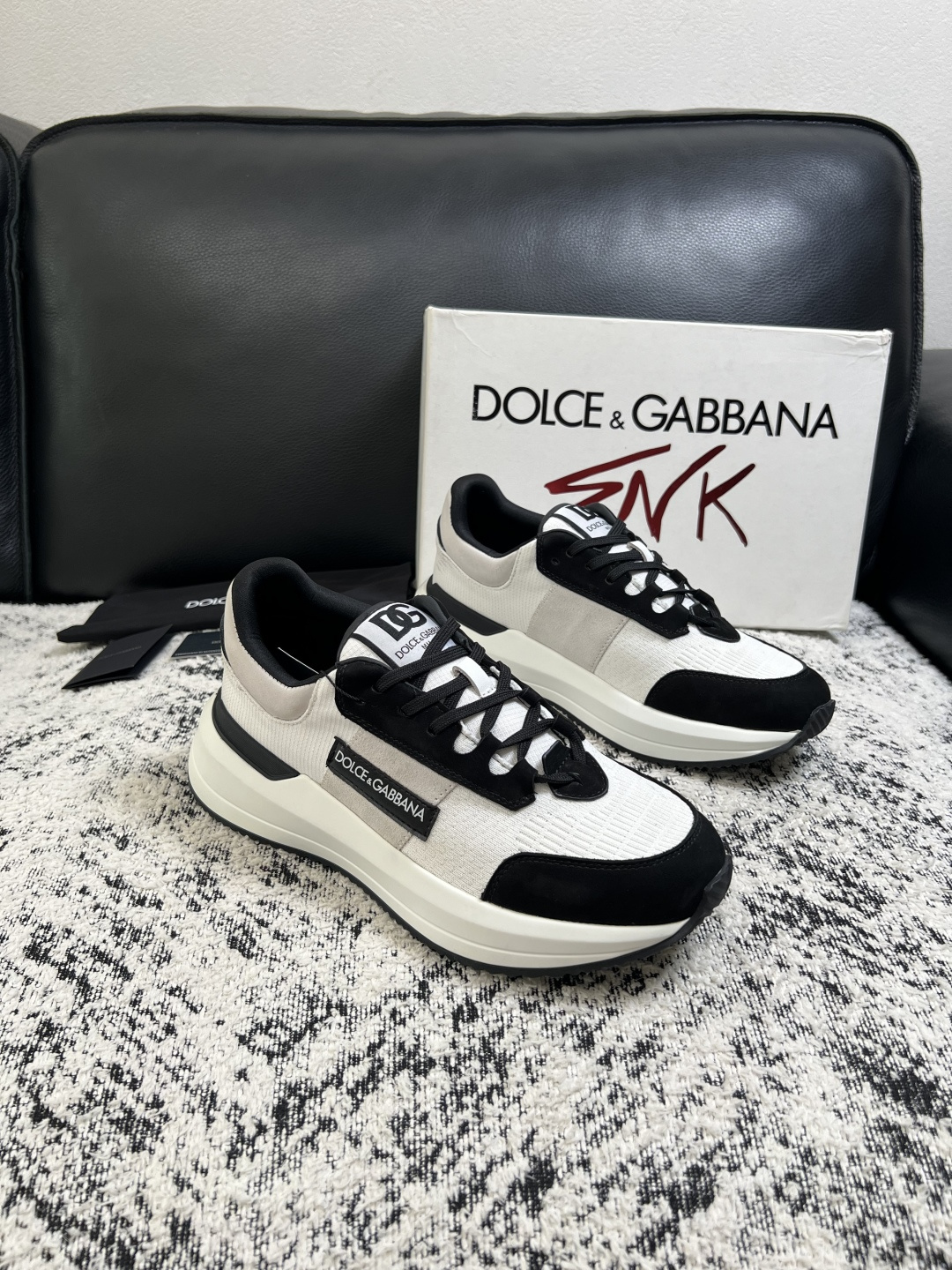 Dolce & Gabbana 高品质 顶级工艺品 杜嘉班纳 爆款专柜新品同步,鞋面意大利进口牛皮面料,高品质复 Dolce & Gabbana 高品质 顶级工艺品 杜嘉班纳 爆款专柜新品同步,鞋面意大利进口牛皮面料,高品质复