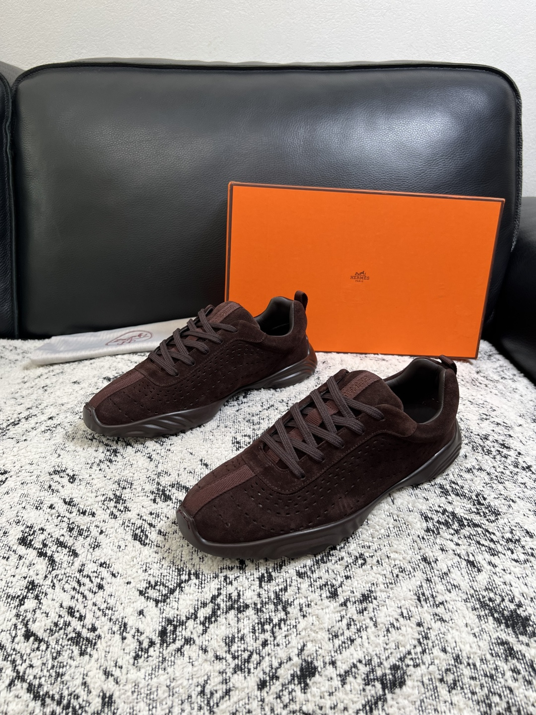 Hermes  高品质  顶级工艺品  爱马仕 专柜同步发售原厂配置，意大利进口原版牛皮面料，高品质拼接工艺，全进口水染