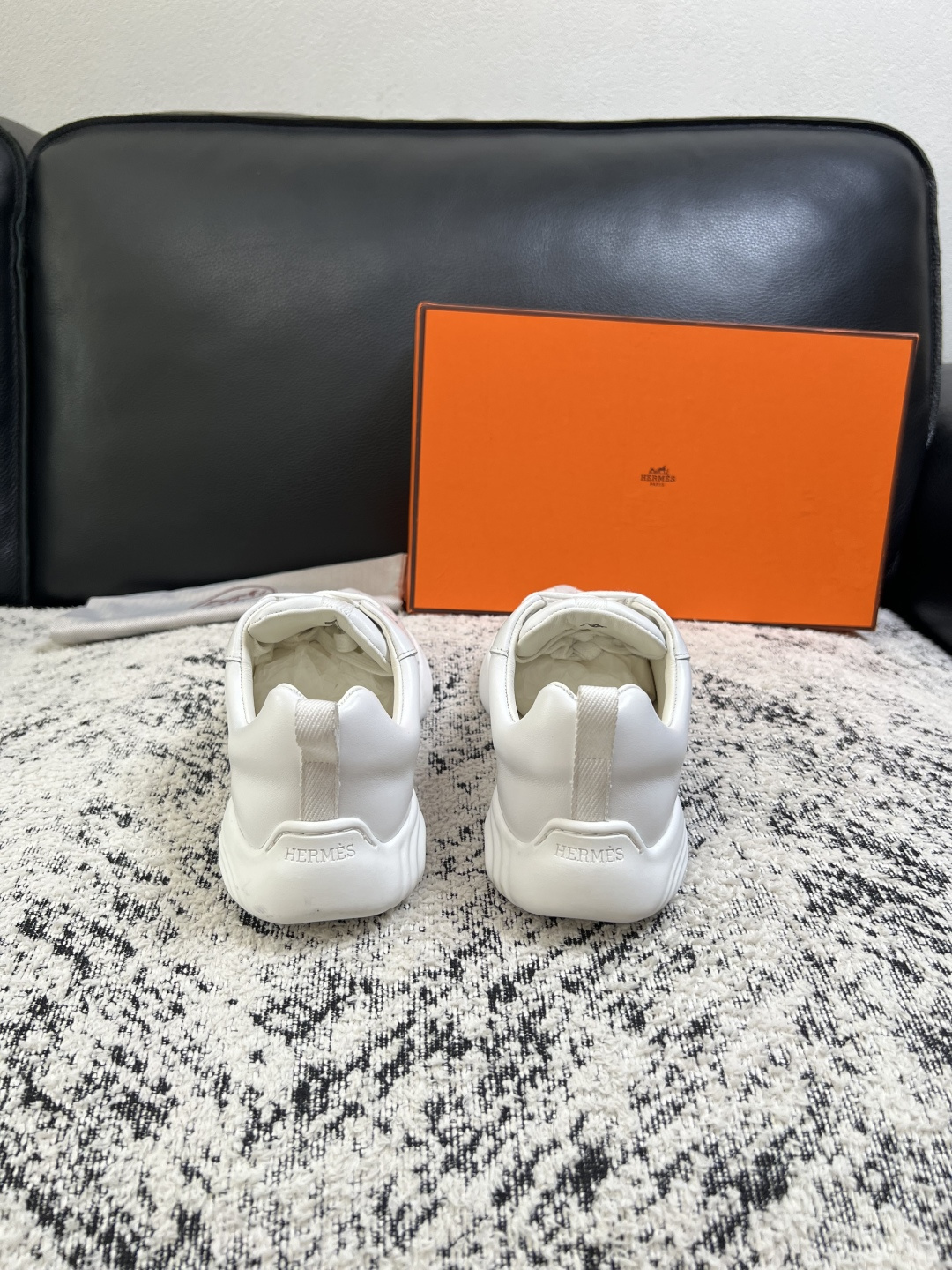 Hermes  高品质  顶级工艺品  爱马仕 专柜同步发售原厂配置，意大利进口原版牛皮面料，高品质拼接工艺，全进口水染