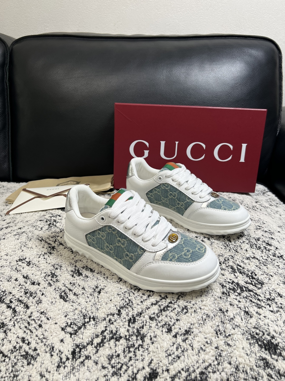 Gucci 高品质 顶级工艺品 古奇 专柜新款原厂配置,意大利进口牛皮面料,进口牛皮内里垫,透气舒适,鞋底:原厂特 Gucci 高品质 顶级工艺品 古奇 专柜新款原厂配置,意大利进口牛皮面料,进口牛皮内里垫,透气舒适,鞋底:原厂特
