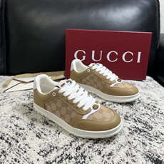 Gucci 高品质 顶级工艺品 古奇 专柜新款原厂配置,意大利进口牛皮面料,进口牛皮内里垫,透气舒适,鞋底:原厂特 Gucci 高品质 顶级工艺品 古奇 专柜新款原厂配置,意大利进口牛皮面料,进口牛皮内里垫,透气舒适,鞋底:原厂特