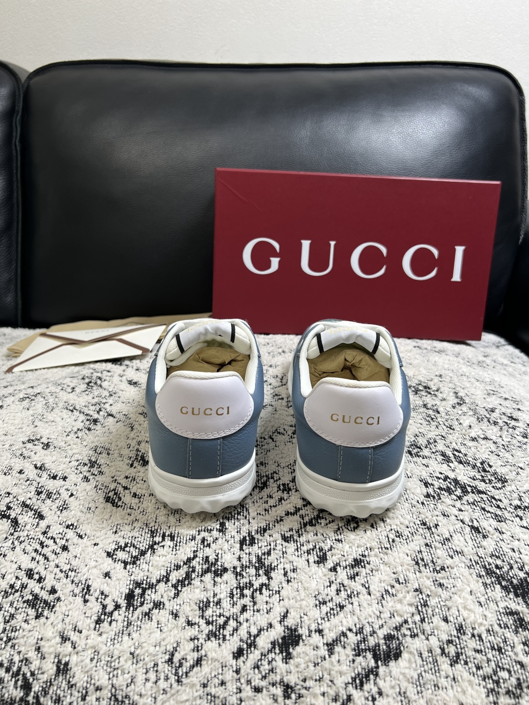 Gucci 高品质  顶级工艺品  古奇  专柜新款原厂配置，意大利进口牛皮面料，进口牛皮内里垫，透气舒适，鞋底：原厂特