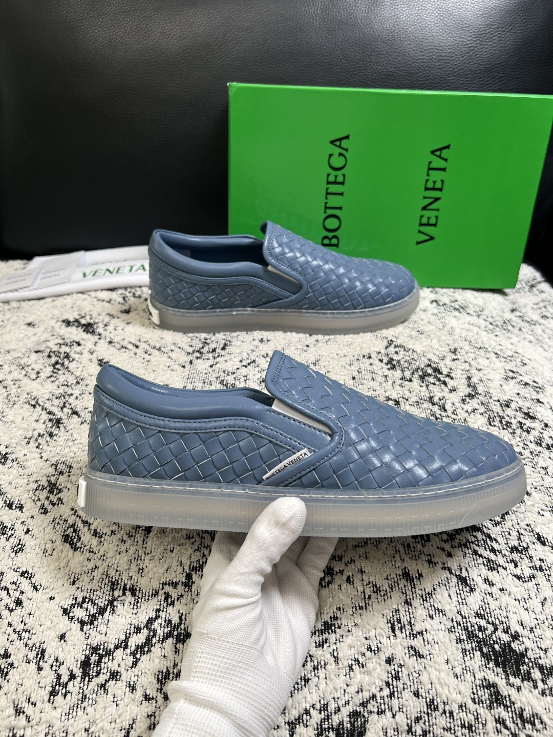 BOTTEGA  VENETA  顶级代购  葆蝶家 专柜同步，鞋面意大利进口编织牛皮面料，透气牛皮内里舒适，鞋底：原厂