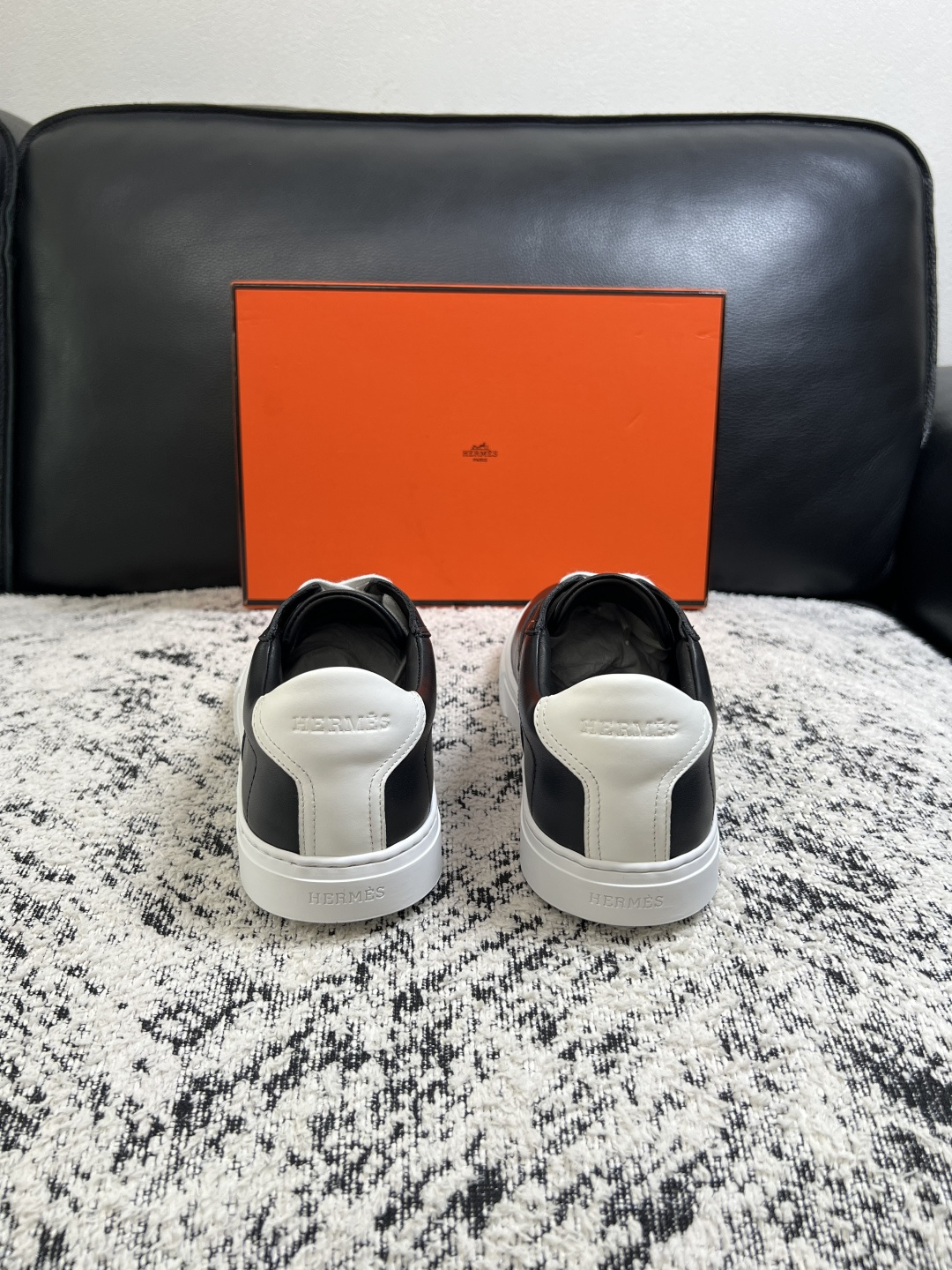 Hermes  高品质  顶级工艺品  爱马仕 专柜同步发售原厂配置，意大利进口原版牛皮面料，高品质拼接工艺，全进口水染