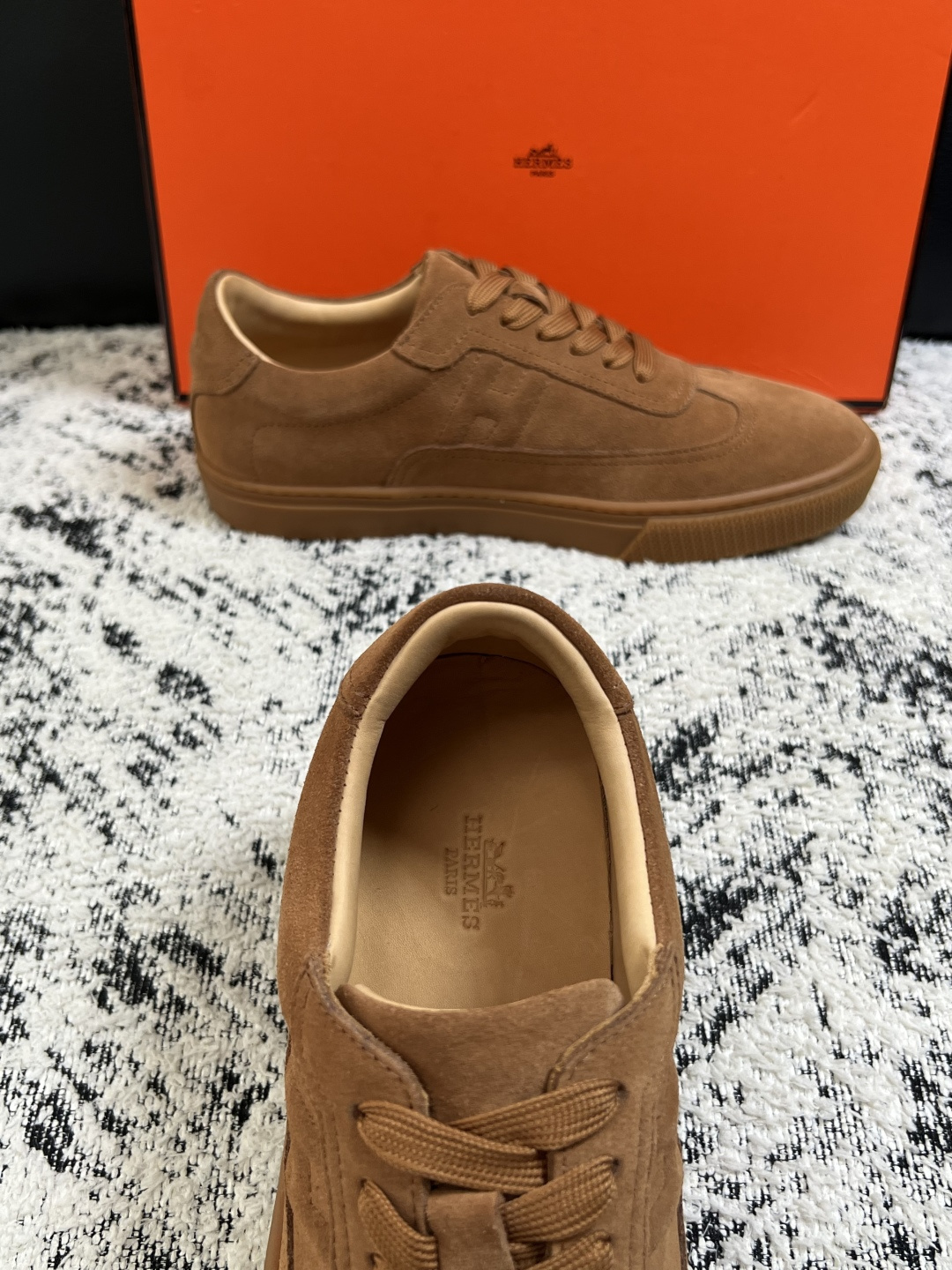 Hermes  高品质  顶级工艺品  爱马仕 专柜同步发售原厂配置，意大利进口原版牛皮面料，高品质拼接工艺，全进口水染