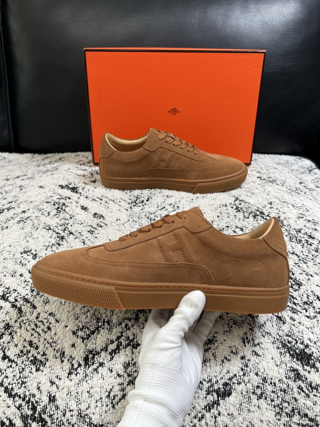 Hermes  高品质  顶级工艺品  爱马仕 专柜同步发售原厂配置，意大利进口原版牛皮面料，高品质拼接工艺，全进口水染