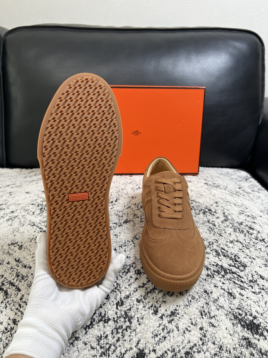 Hermes  高品质  顶级工艺品  爱马仕 专柜同步发售原厂配置，意大利进口原版牛皮面料，高品质拼接工艺，全进口水染