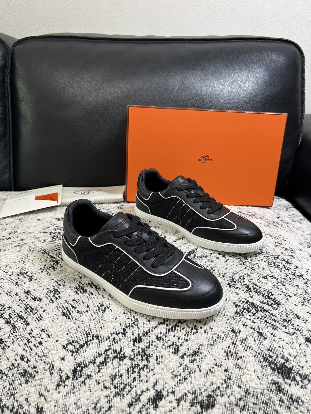 Hermes 高品质 顶级工艺品 爱马仕 专柜同步发售原厂配置,意大利进口原版牛皮面料,高品质拼接工艺,全进口水染 Hermes 高品质 顶级工艺品 爱马仕 专柜同步发售原厂配置,意大利进口原版牛皮面料,高品质拼接工艺,全进口水染
