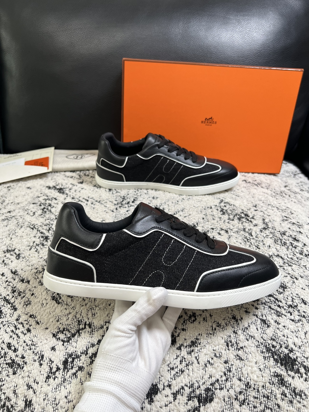 Hermes  高品质  顶级工艺品  爱马仕 专柜同步发售原厂配置，意大利进口原版牛皮面料，高品质拼接工艺，全进口水染