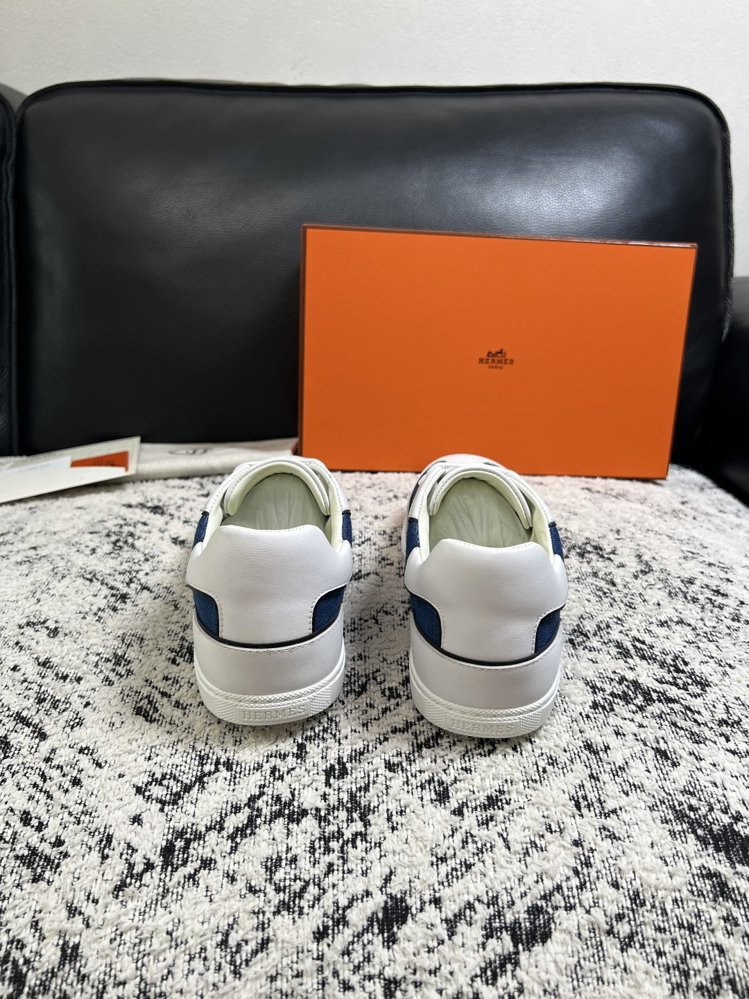 Hermes  高品质  顶级工艺品  爱马仕 专柜同步发售原厂配置，意大利进口原版牛皮面料，高品质拼接工艺，全进口水染