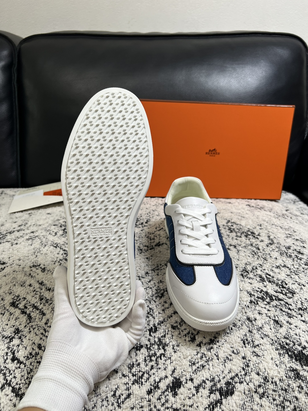 Hermes  高品质  顶级工艺品  爱马仕 专柜同步发售原厂配置，意大利进口原版牛皮面料，高品质拼接工艺，全进口水染