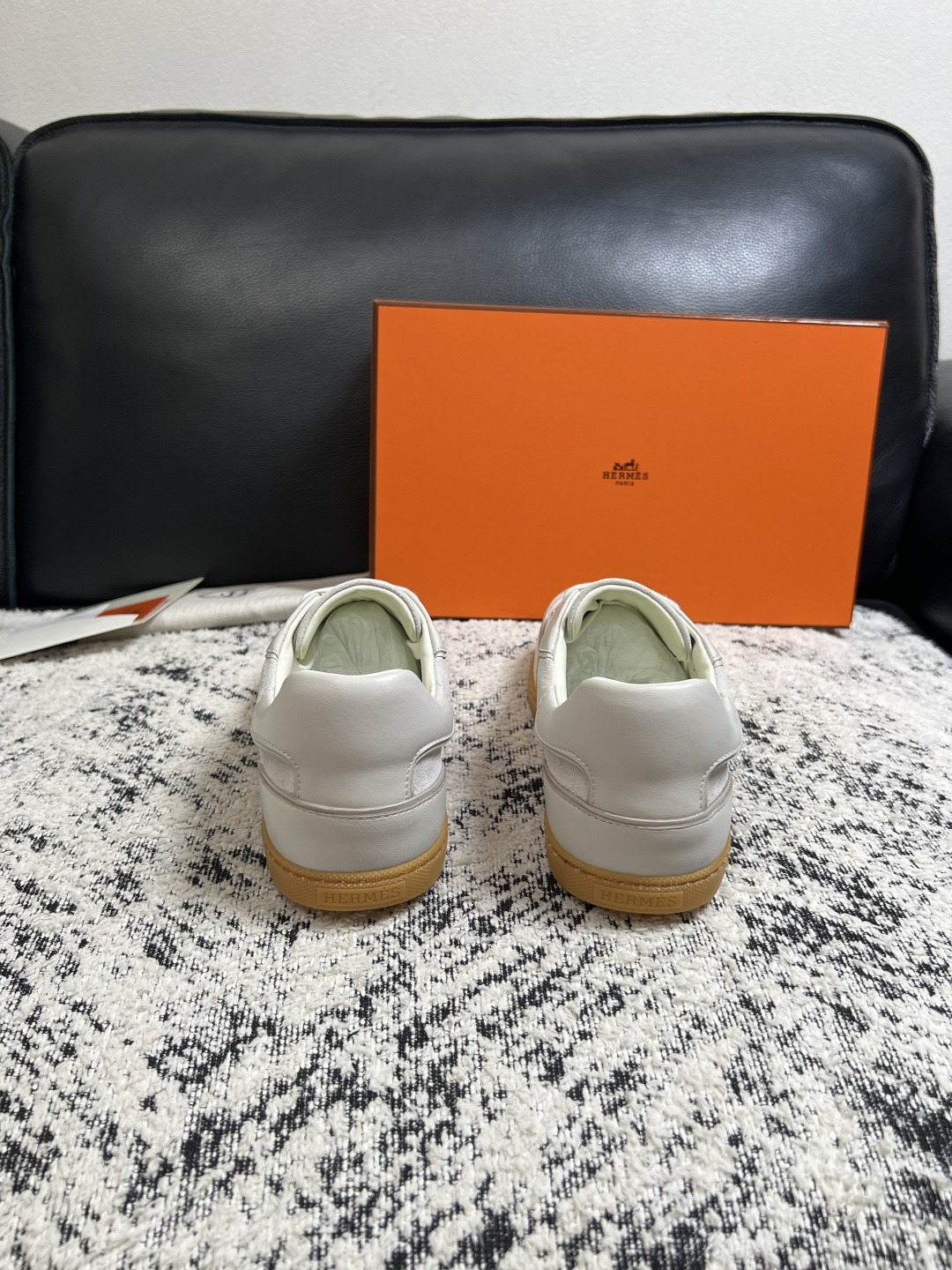Hermes  高品质  顶级工艺品  爱马仕 专柜同步发售原厂配置，意大利进口原版牛皮面料，高品质拼接工艺，全进口水染