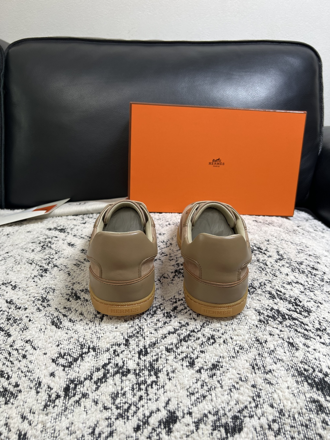 Hermes  高品质  顶级工艺品  爱马仕 专柜同步发售原厂配置，意大利进口原版牛皮面料，高品质拼接工艺，全进口水染