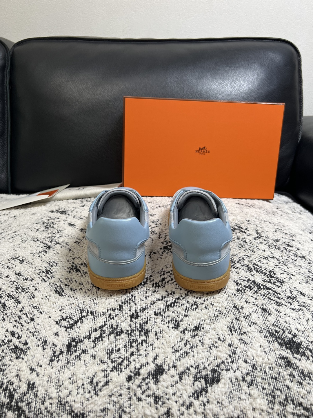 Hermes  高品质  顶级工艺品  爱马仕 专柜同步发售原厂配置，意大利进口原版牛皮面料，高品质拼接工艺，全进口水染