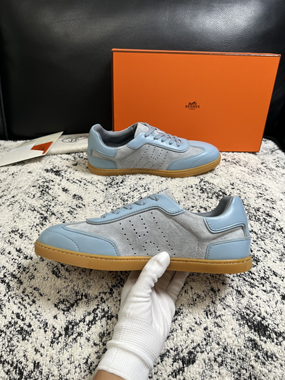 Hermes  高品质  顶级工艺品  爱马仕 专柜同步发售原厂配置，意大利进口原版牛皮面料，高品质拼接工艺，全进口水染