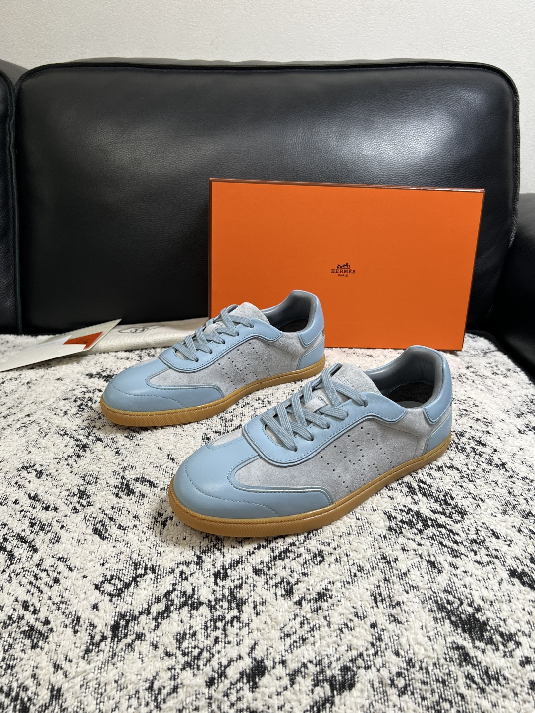 Hermes  高品质  顶级工艺品  爱马仕 专柜同步发售原厂配置，意大利进口原版牛皮面料，高品质拼接工艺，全进口水染