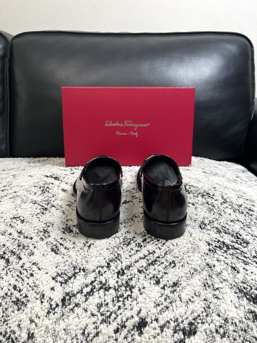 Ferragamo  高品质  顶级工艺品  菲拉格慕  皮鞋专柜同步发售原厂配置，意大利进口原版牛皮，进口水染牛里 ，