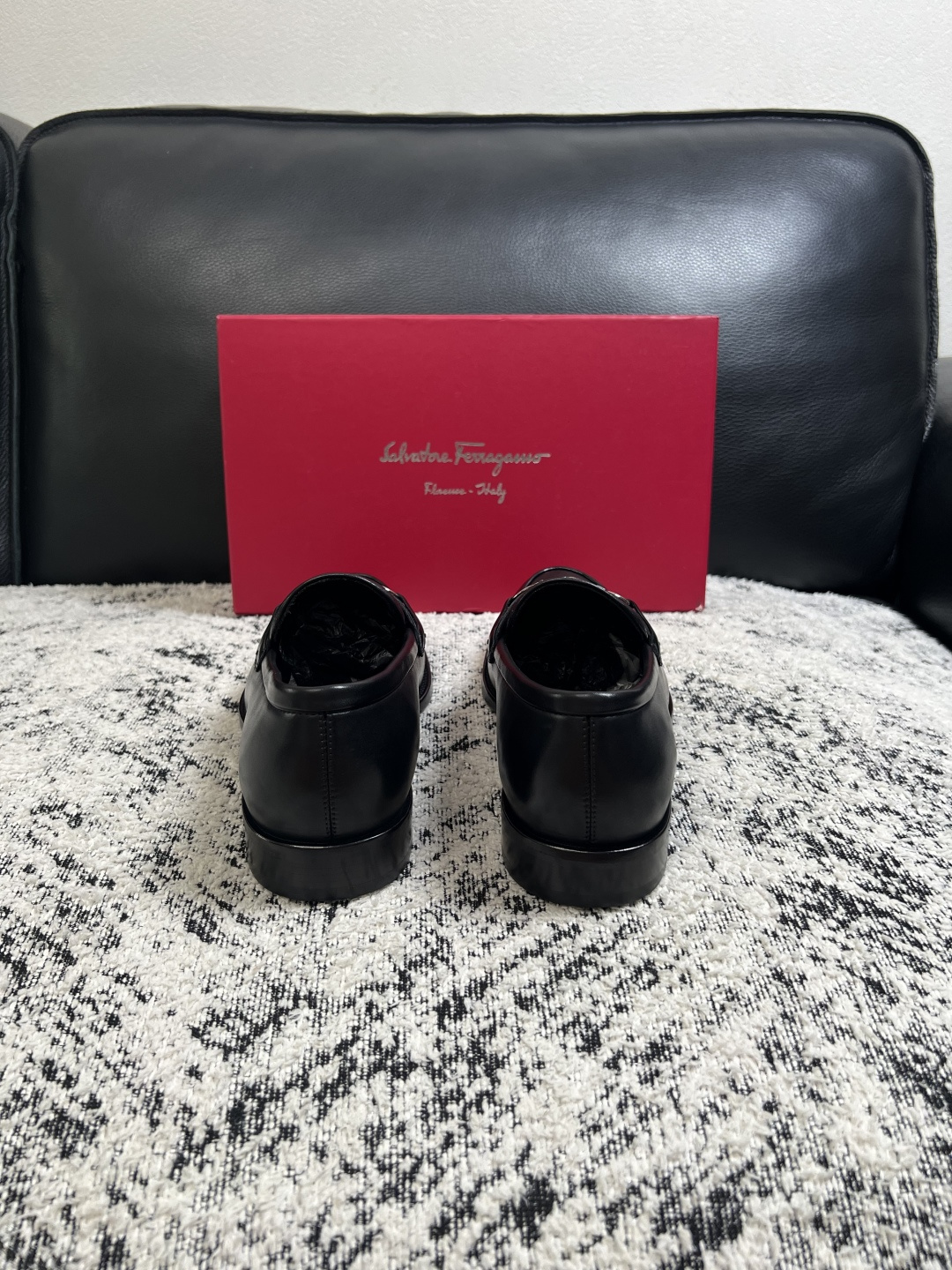 Ferragamo  高品质  顶级工艺品  菲拉格慕  皮鞋专柜同步发售原厂配置，意大利进口原版牛皮，进口水染牛里 ，