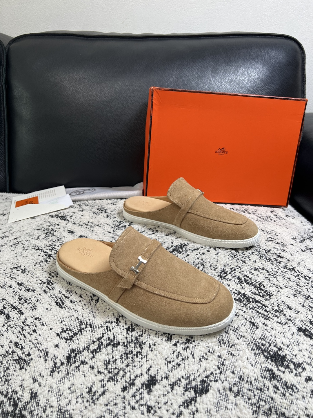 Hermes 高品质 顶级工艺品 爱马仕 专柜同步发售原厂配置,意大利进口原版牛皮面料,高品质拼接工艺,全进口水染 Hermes 高品质 顶级工艺品 爱马仕 专柜同步发售原厂配置,意大利进口原版牛皮面料,高品质拼接工艺,全进口水染