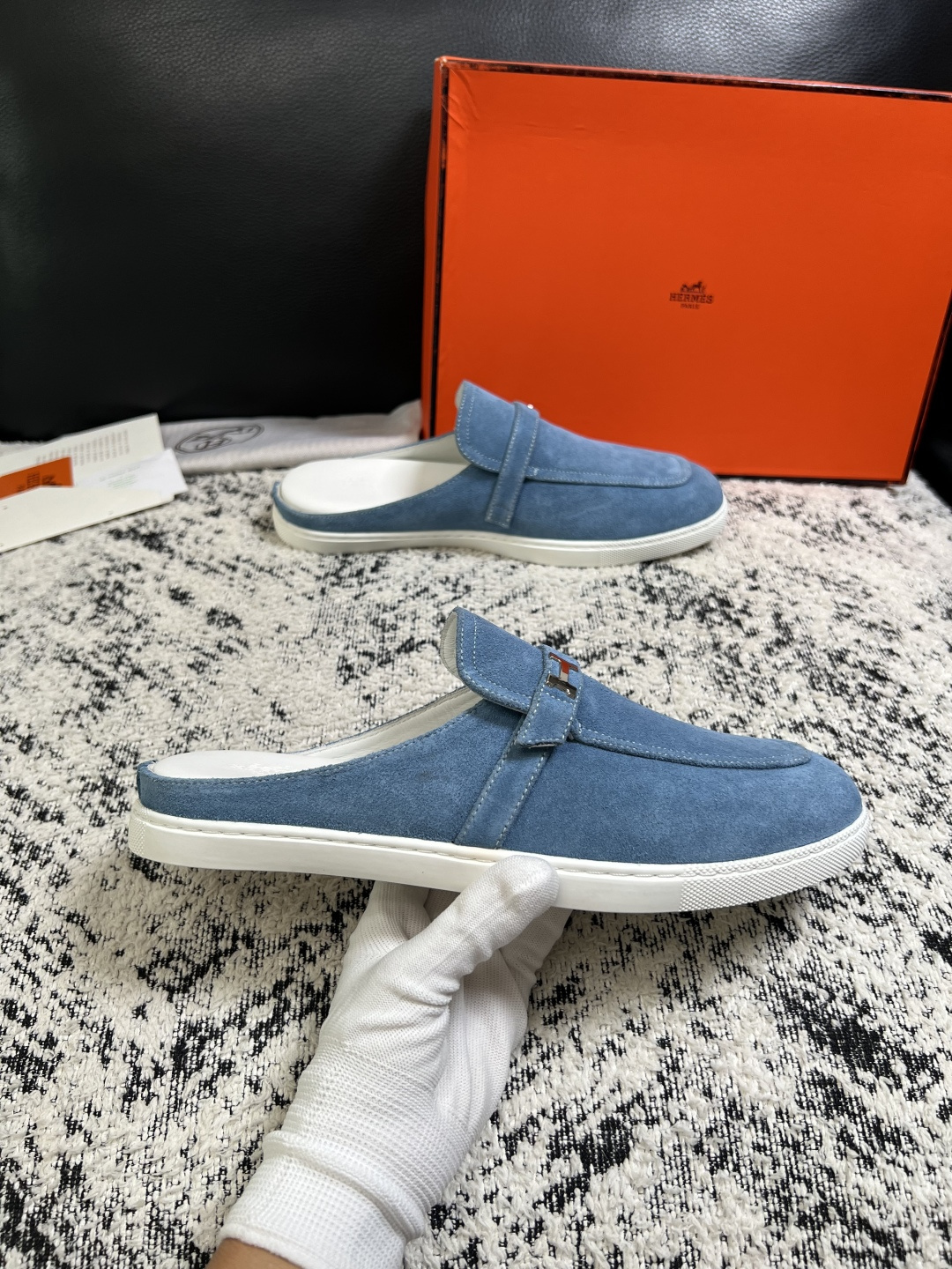 Hermes  高品质  顶级工艺品  爱马仕 专柜同步发售原厂配置，意大利进口原版牛皮面料，高品质拼接工艺，全进口水染