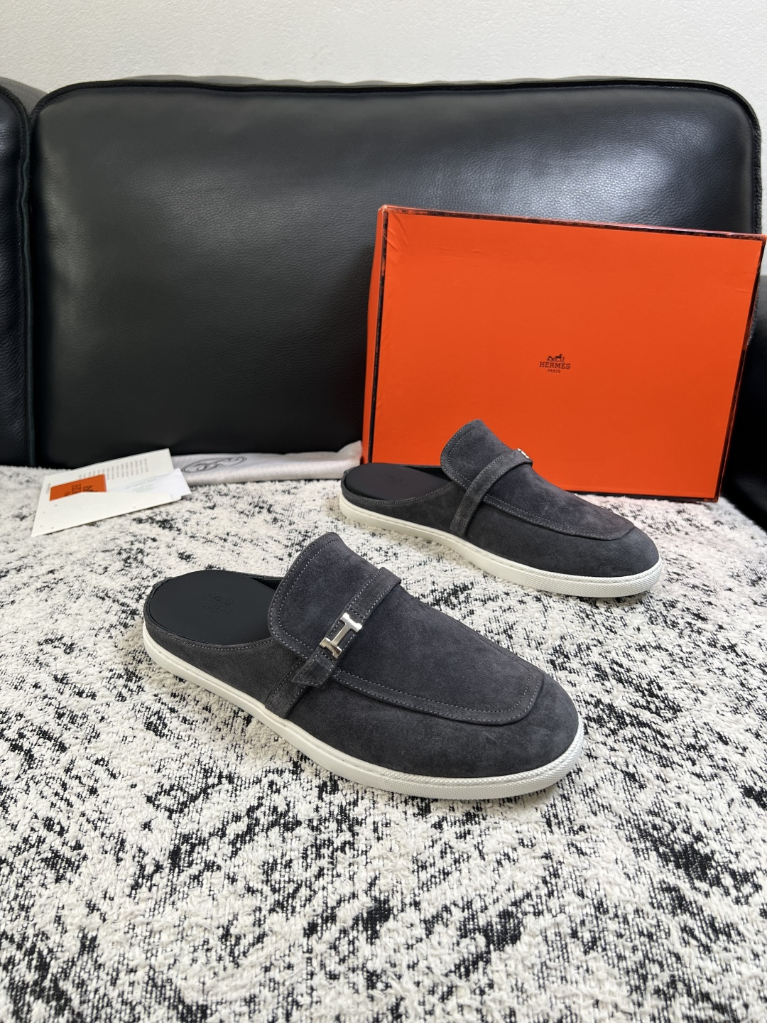 Hermes 高品质 顶级工艺品 爱马仕 专柜同步发售原厂配置,意大利进口原版牛皮面料,高品质拼接工艺,全进口水染 Hermes 高品质 顶级工艺品 爱马仕 专柜同步发售原厂配置,意大利进口原版牛皮面料,高品质拼接工艺,全进口水染