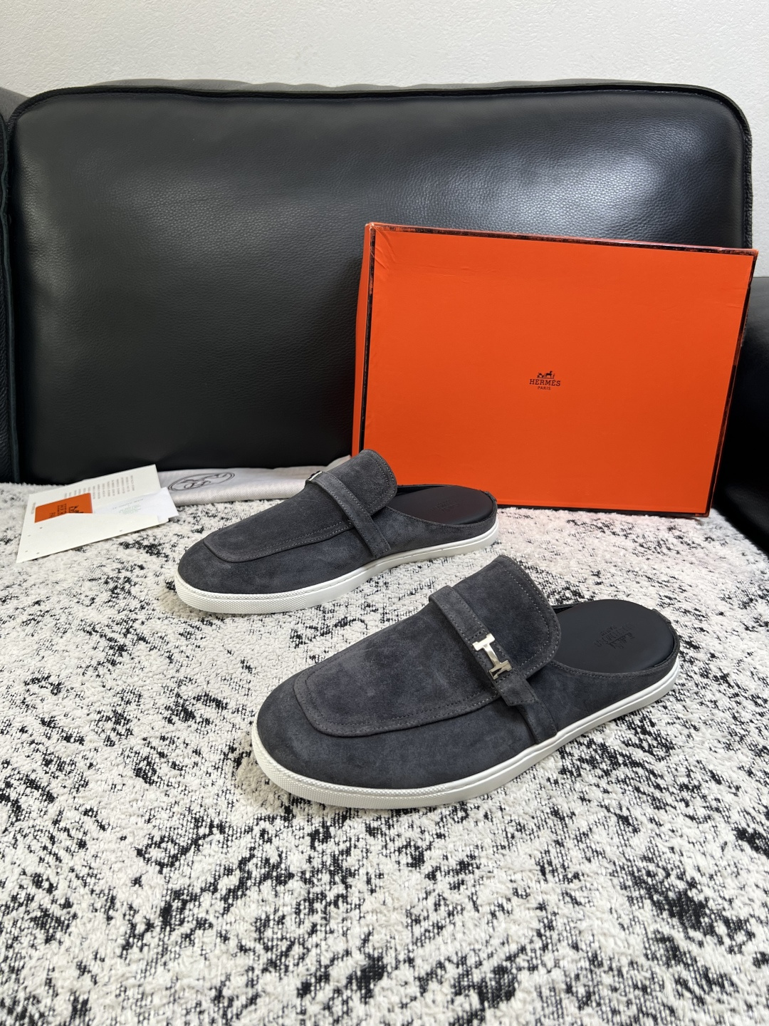 Hermes  高品质  顶级工艺品  爱马仕 专柜同步发售原厂配置，意大利进口原版牛皮面料，高品质拼接工艺，全进口水染
