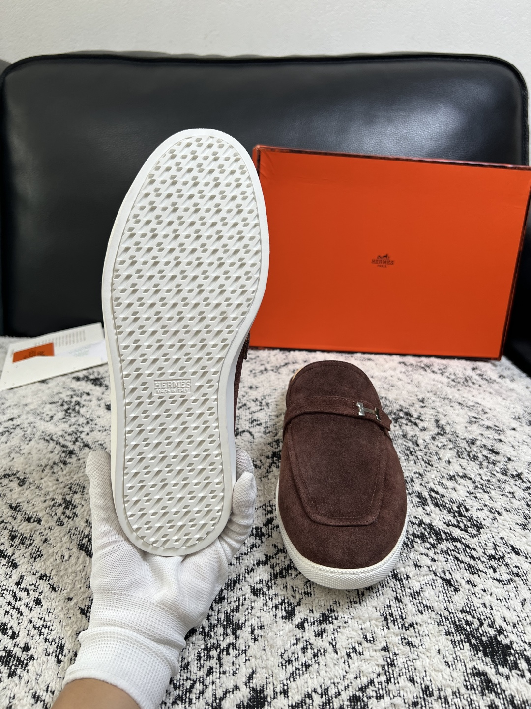 Hermes  高品质  顶级工艺品  爱马仕 专柜同步发售原厂配置，意大利进口原版牛皮面料，高品质拼接工艺，全进口水染