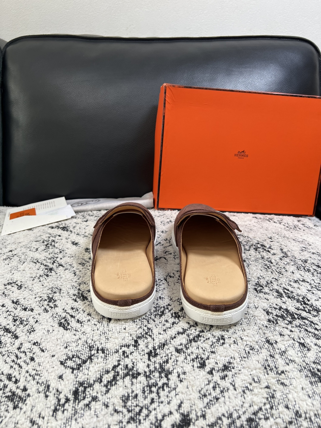 Hermes  高品质  顶级工艺品  爱马仕 专柜同步发售原厂配置，意大利进口原版牛皮面料，高品质拼接工艺，全进口水染